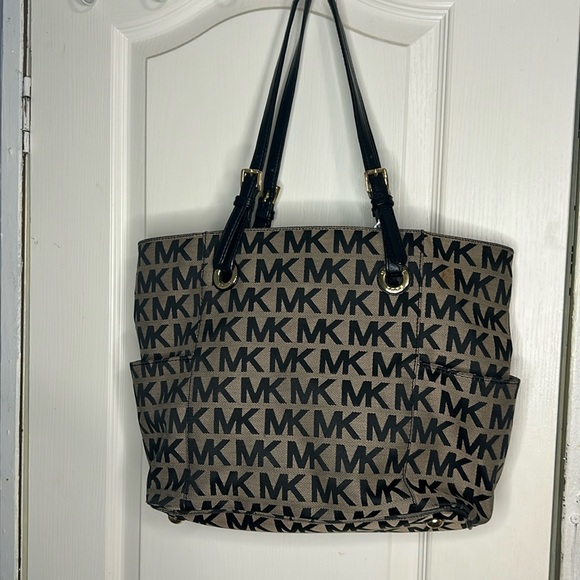 MK Project - Picture 1 of 1